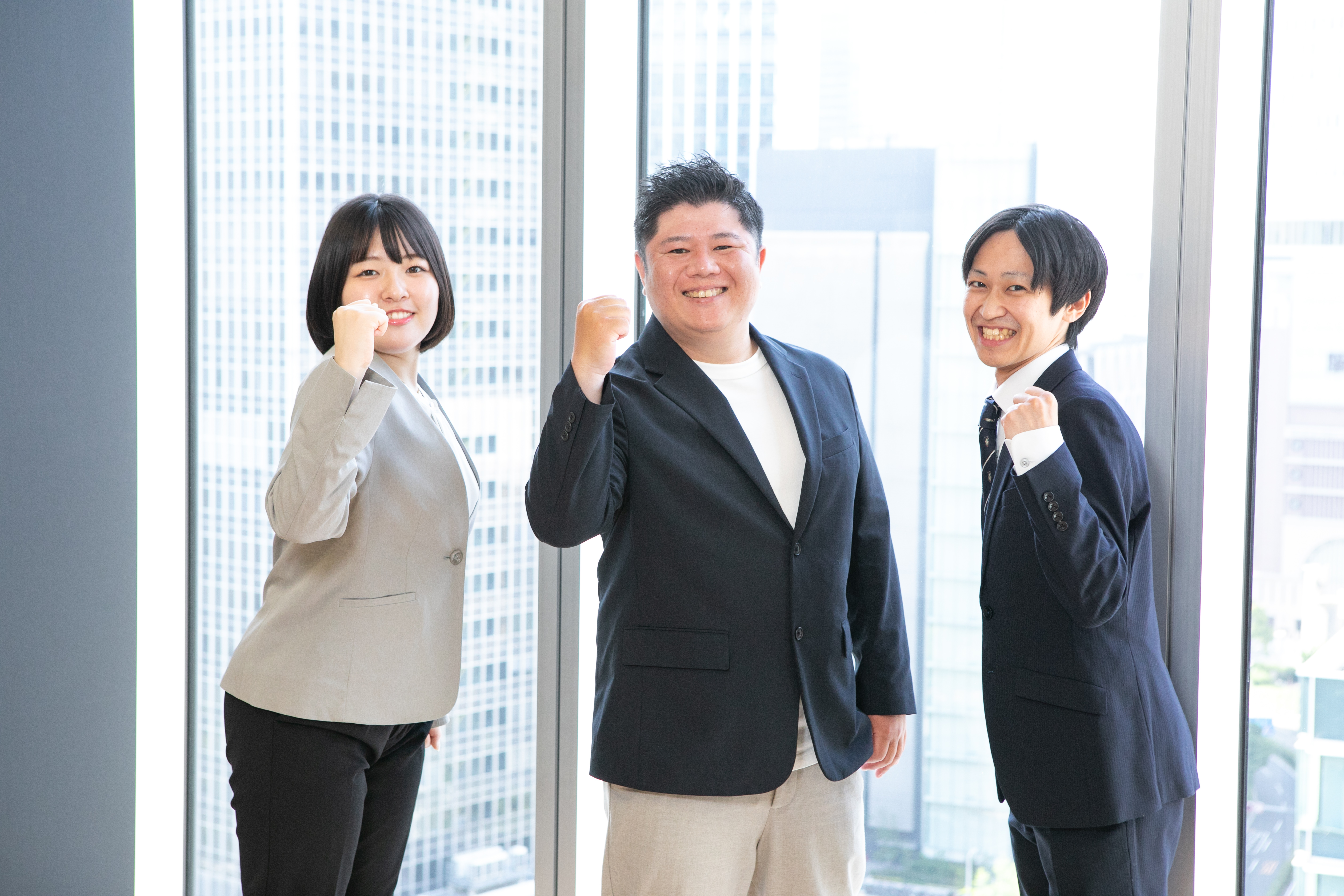 ノートパソコンと机